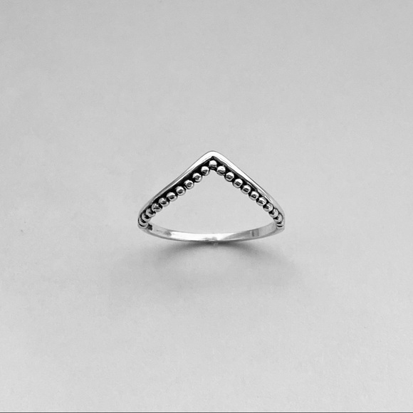 💞TOP SELLER💞Sterling Silver V Shape Ring with Dots, Chevron Rings, Stackable - Picture 2 of 12